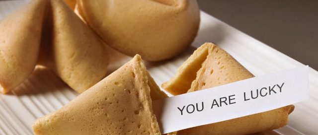 THE INVALUABLE WISDOM OF THE FORTUNE COOKIE